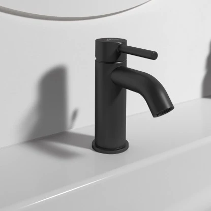 Ideal Standard Waschtischarmatur Ceraline mit Zugknopf-Ablaufgarnitur Silk Black